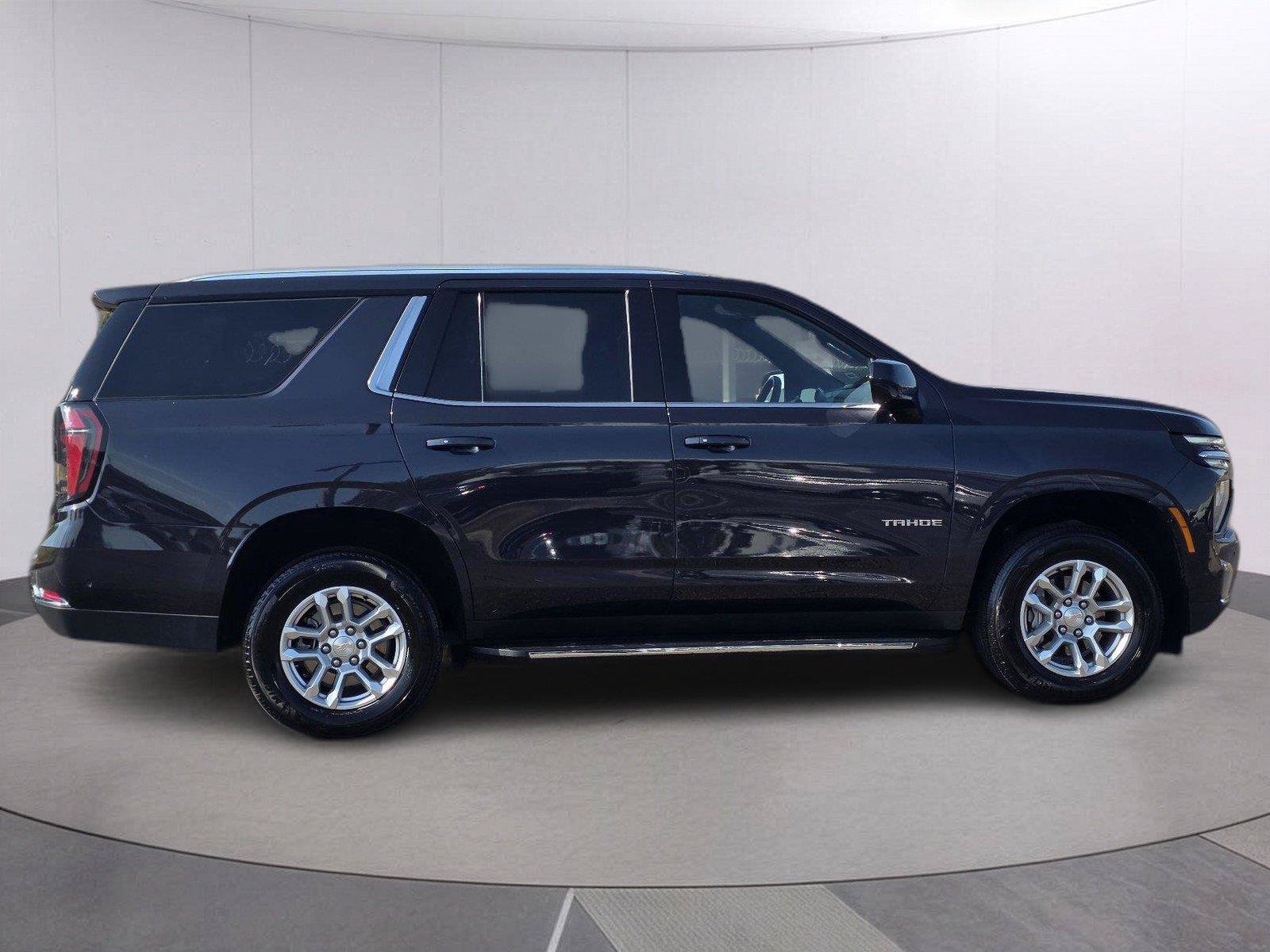 Used 2025 Chevrolet Tahoe LT RWD image 4