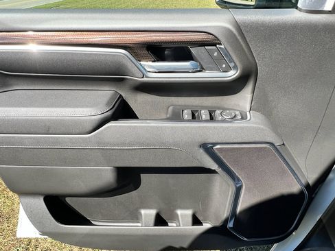 New 2026 Chevrolet Silverado 2500 LT w/ Trail Boss Package image 14