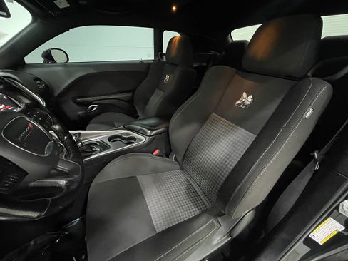 Used 2020 Dodge Challenger R/T Scat Pack RWD image 12