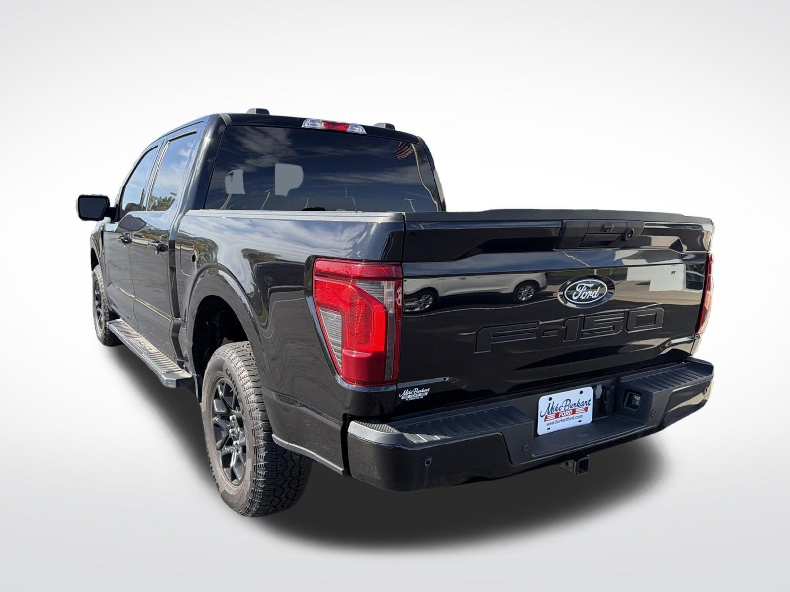 Used 2024 Ford F150 XLT w/ XLT Black Appearance Package AWD/4WD image 16