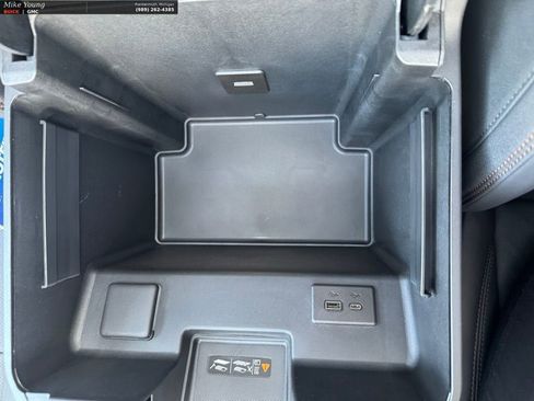 New 2026 GMC Sierra 1500 AT4 w/ Technology Package AWD/4WD image 28