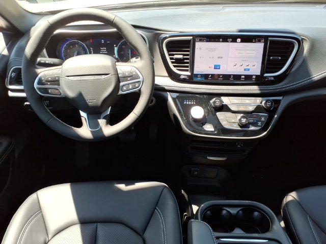 New 2027 Chrysler Pacifica Select AWD/4WD image 17