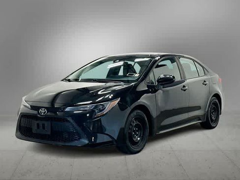 Used 2022 Toyota Corolla LE FWD image 1