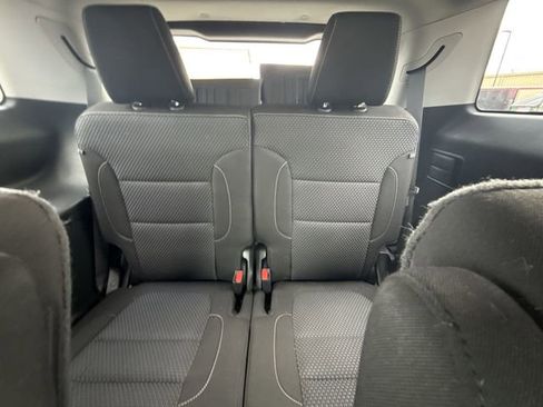 Used 2023 GMC Acadia SLE w/ Driver Convenience Package image 22