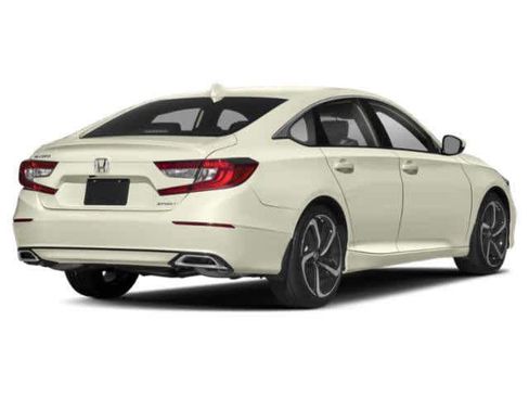 Used 2018 Honda Accord Sport image 2