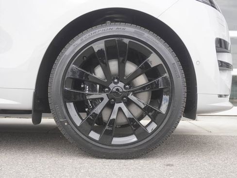 New 2026 Land Rover Range Rover Sport Dynamic SE AWD/4WD image 33