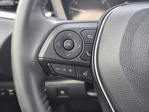 Certified 2025 Toyota Corolla SE FWD image 32