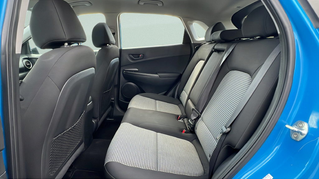 Used 2018 Hyundai Kona SE AWD/4WD image 10