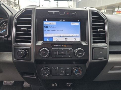 Used 2019 Ford F150 XLT image 39