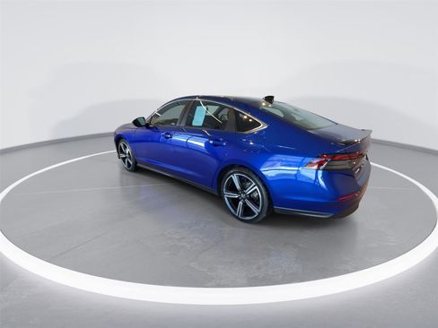 Used 2023 Honda Accord Sport image 6