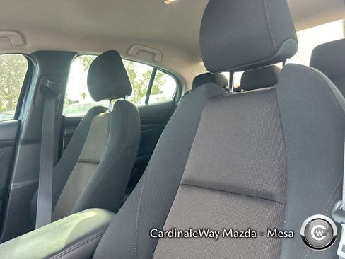 Used 2020 MAZDA MAZDA3 Sedan image 14
