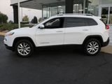 Used 2017 Jeep Cherokee Limited image 2