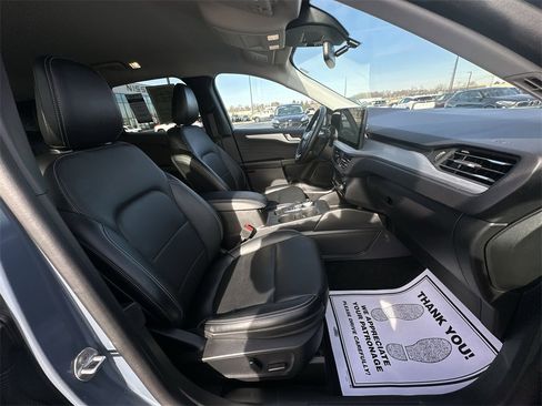 Used 2025 Ford Escape Platinum image 24
