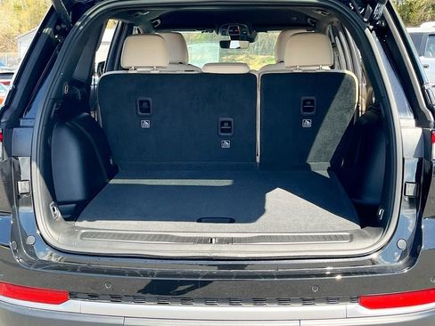 New 2026 Jeep Grand Cherokee Limited w/ Trailer Tow Package RWD image 26