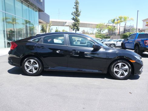 Used 2019 Honda Civic LX image 2