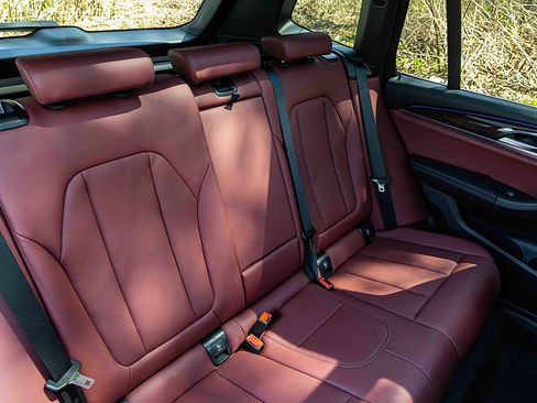 Used 2023 BMW X3 xDrive30i w/ Premium Package image 25