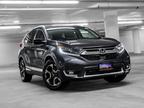 Used 2017 Honda CR-V Touring image 4