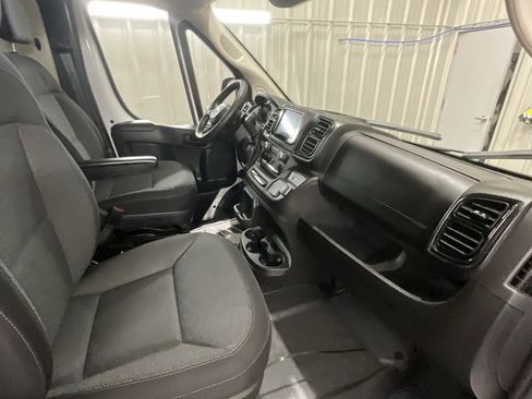 Used 2024 RAM ProMaster 3500 w/ Convenience Group image 12