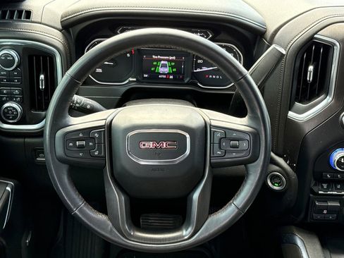 Used 2022 GMC Sierra 2500 AT4 w/ AT4 Preferred Package image 12