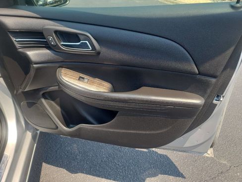 Used 2016 Chevrolet Malibu LTZ image 28