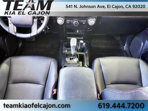 Used 2018 Toyota 4Runner TRD Off-Road Premium AWD/4WD image 22