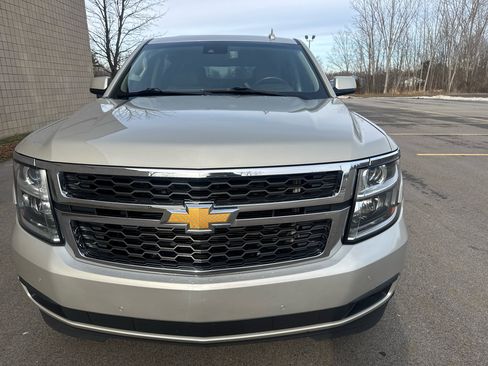 Used 2015 Chevrolet Tahoe LT image 2