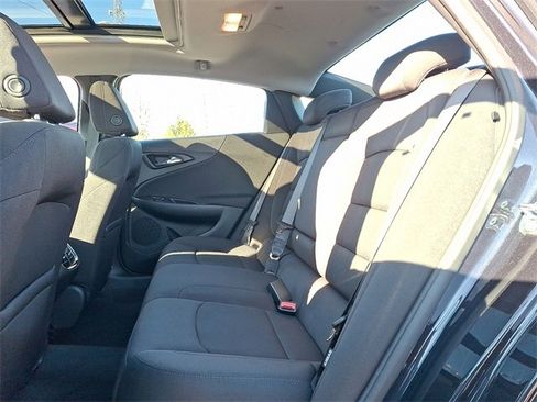 Used 2022 Chevrolet Malibu LT image 10