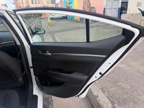 Used 2019 Hyundai Elantra Value Edition w/ Cargo Package FWD image 9