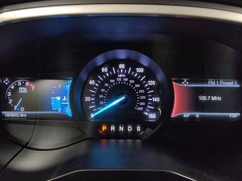 Used 2018 Ford Edge SEL w/ Equipment Group 201A FWD image 23