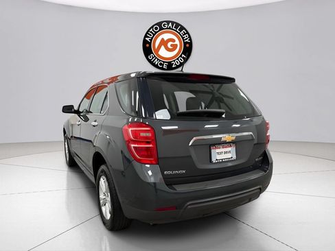 Used 2017 Chevrolet Equinox LS FWD image 5