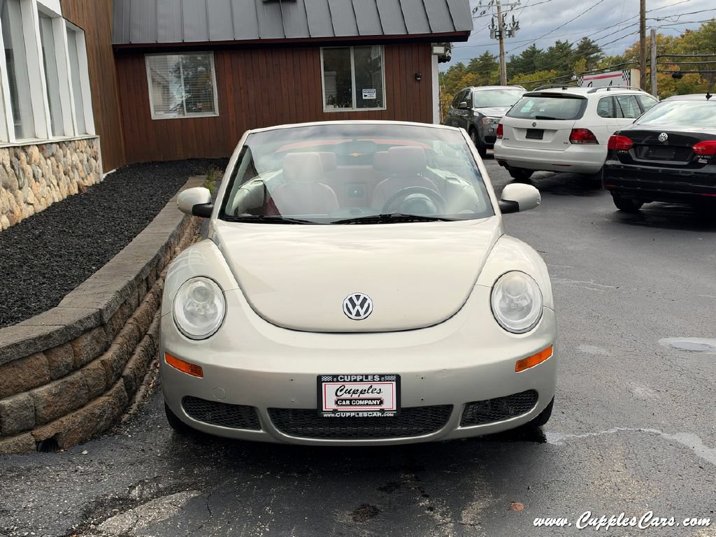 Used 2009 Volkswagen Beetle Blush FWD image 9