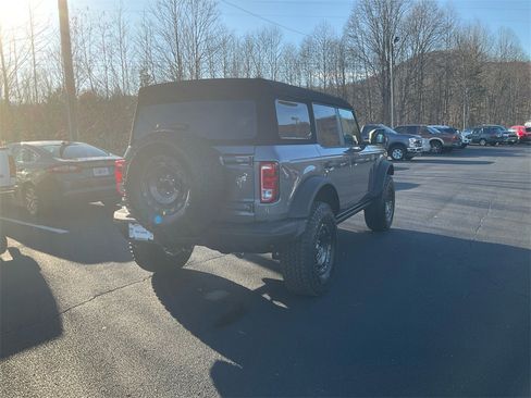 New 2025 Ford Bronco Big Bend w/ Black Diamond Package image 5