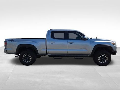 Used 2023 Toyota Tacoma TRD Off-Road w/ Technology Package AWD/4WD image 14