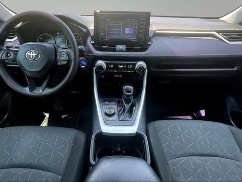 Used 2022 Toyota RAV4 XLE w/ Convenience Package AWD/4WD image 7