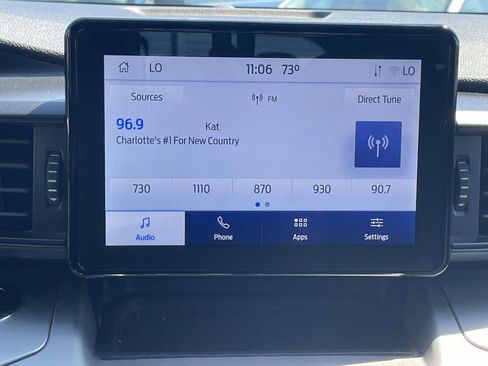 Used 2022 Ford Explorer XLT RWD image 36