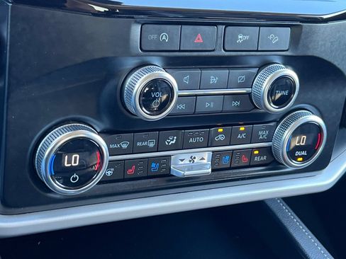 Certified 2024 Ford Expedition XLT AWD/4WD image 24