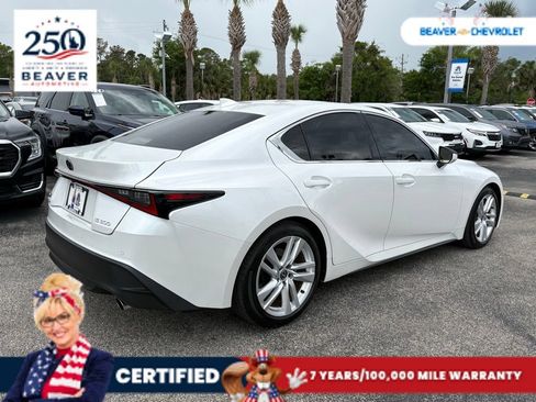 Used 2023 Lexus IS 300 w/ Comfort Package RWD image 7