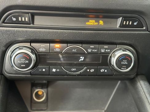 Used 2018 MAZDA CX-5 Touring w/ Preferred Equipment Package AWD/4WD image 20