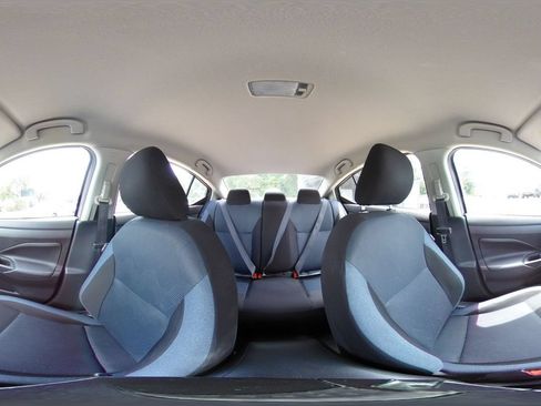 Used 2025 Nissan Versa SV FWD image 40