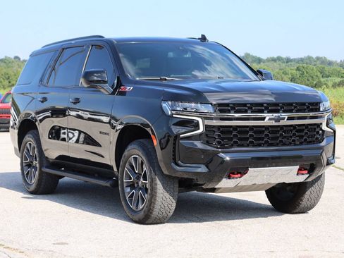 Used 2021 Chevrolet Tahoe Z71 w/ Rear Media and Nav Package AWD/4WD image 4