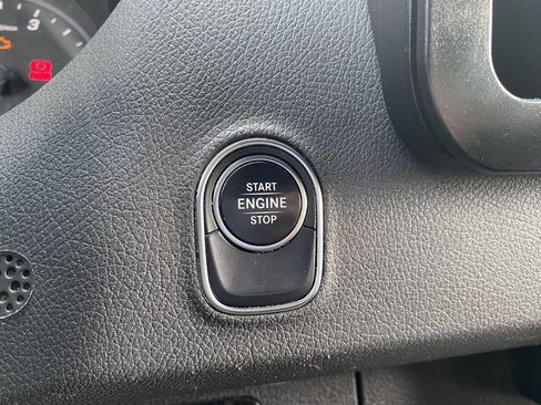 Used 2020 Mercedes-Benz Sprinter 2500 image 10