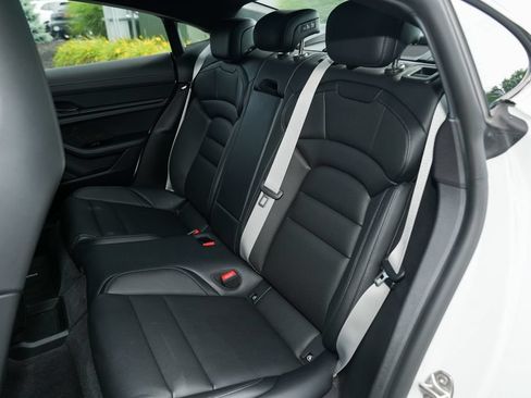 Certified 2026 Porsche Taycan AWD/4WD image 32