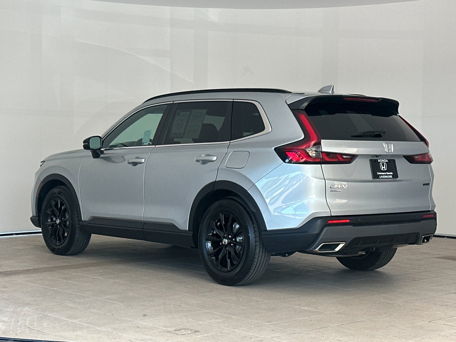 Used 2025 Honda CR-V Sport-L image 4