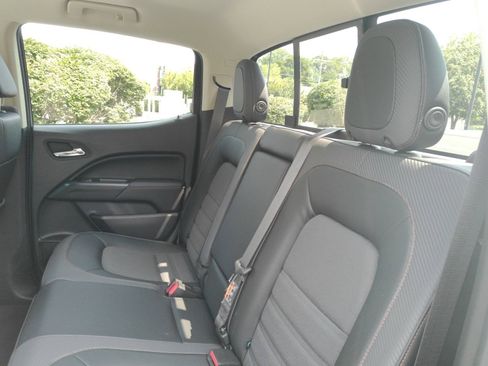 Certified 2022 GMC Canyon AT4 w/ Trailering Package AWD/4WD image 15