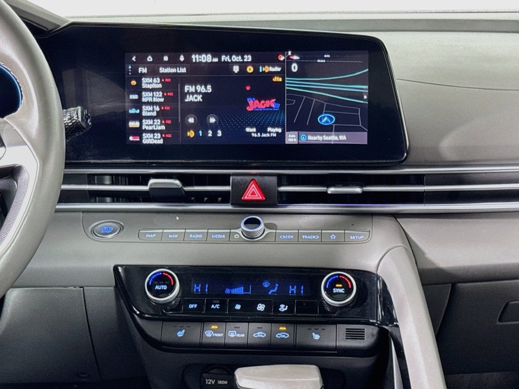 Used 2025 Hyundai Elantra SEL FWD image 13