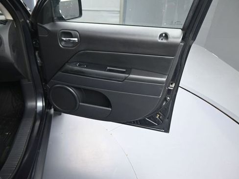 Used 2016 Jeep Patriot Sport w/ Power Value Group image 13