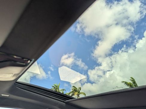 Certified 2023 BMW i4 eDrive35 image 16