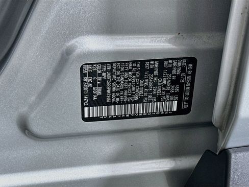 Used 2023 Nissan Rogue SV AWD/4WD image 12