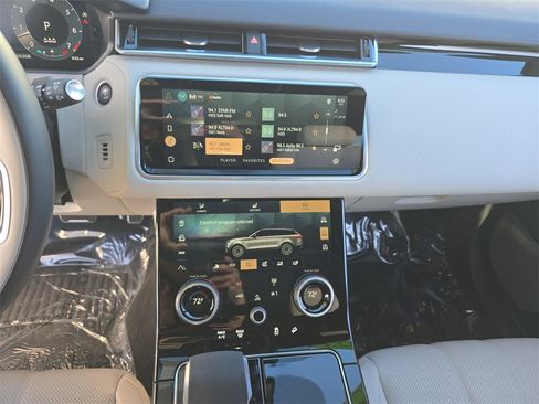 Certified 2023 Land Rover Range Rover Velar HST image 21