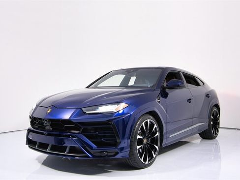 Used 2022 Lamborghini Urus AWD/4WD image 4